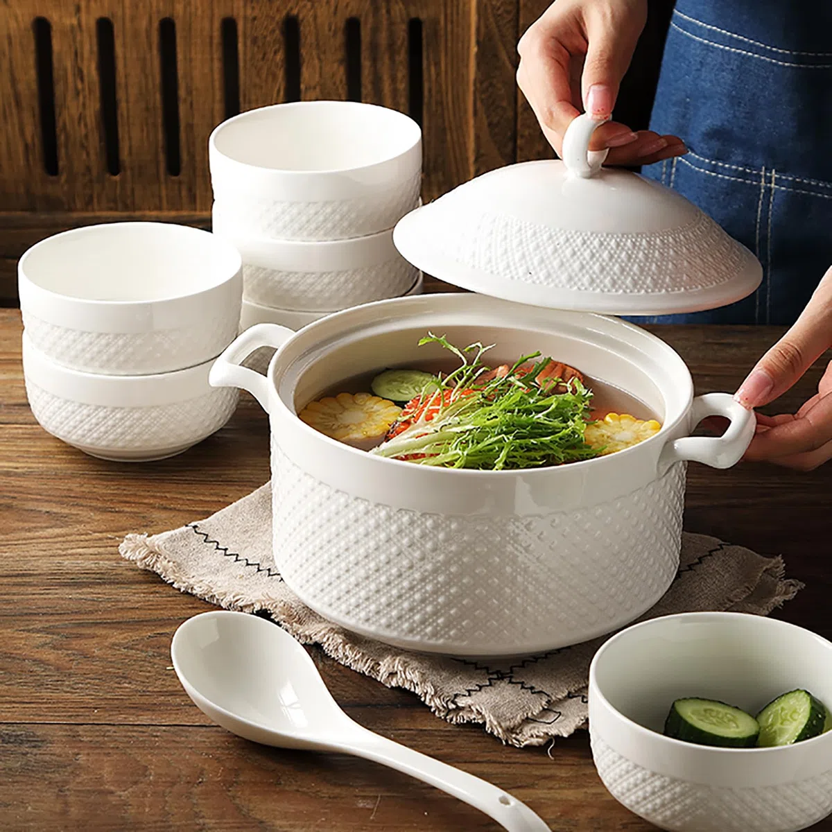Zuppiera con Ciotole, Ciotola Zuppa in Porcellana con Coperchio e Mestolo Set di Stoviglie Bianche per la Cucina di Casa Ristorante,3.6l+6