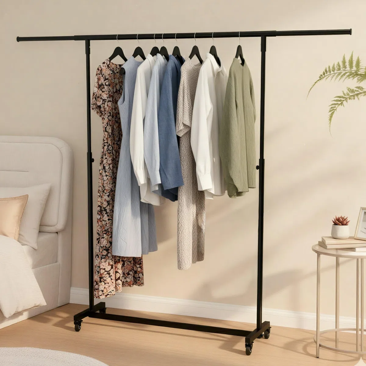 CLP Appendiabiti con Ruote Stabile Soran, Asta Regolabile in Altezza e Pieghevole, Stand Appendiabiti Metallo Nero Dimensione 150x50x188 cm