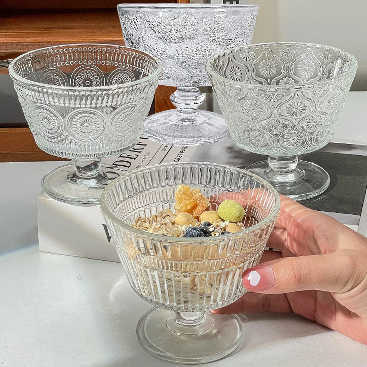 Set di 4 Coppe Da Gelato In Vetro Trasparente, Coppette Riutilizzabili Per Macedonia, 260ml, 100% Senza Piombo, Bicchieri Da Dessert Con Piedi, Per La Casa, Il Ristorante, Feste (Stile 2)