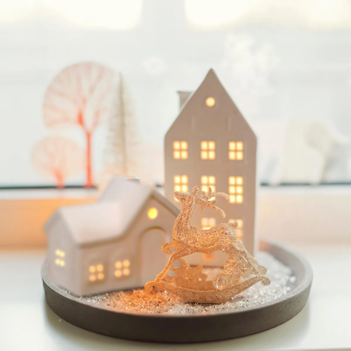 Relaxdays Casetta Portacandele in Ceramica, Casa Luminosa Porta-Tealight, per 1 Candelina, HLP: 9 x 11 x 6 cm, Bianco