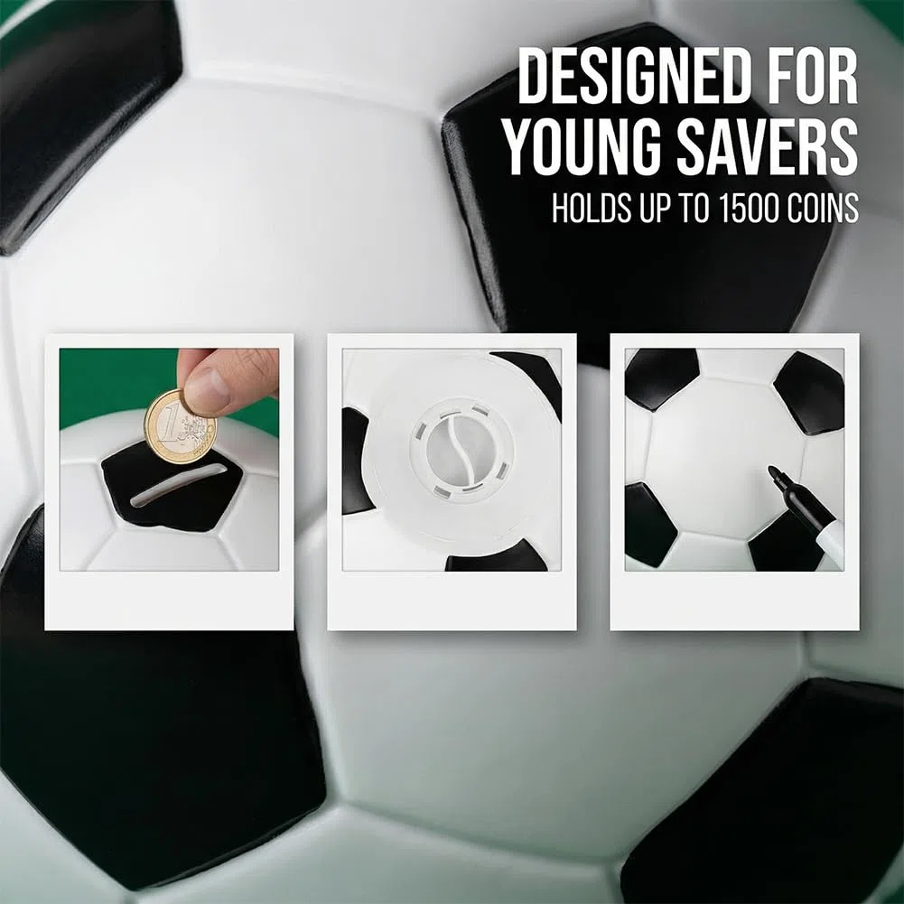 Salvadanaio a forma di pallone da calcio — Un divertente design a tema sportivo, personalizzabile per bambini o bambine. Un'idea regalo brillante per i compleanni dei bambini