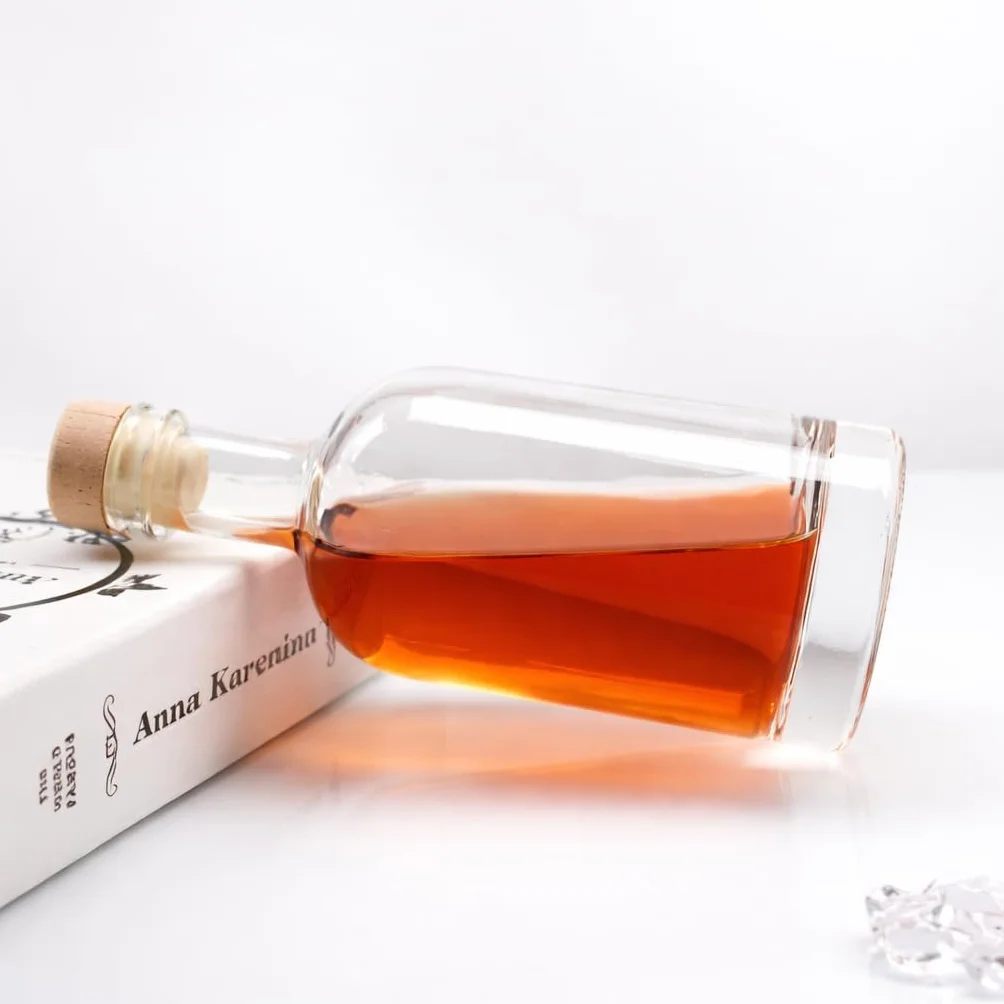 6 Bottiglie Vetro 500ml per Liquore – 500 ml, Limoncello, Amari, Distillati – Vuote Fatte in Casa Eleganti, Tappo Plastica Ermetico