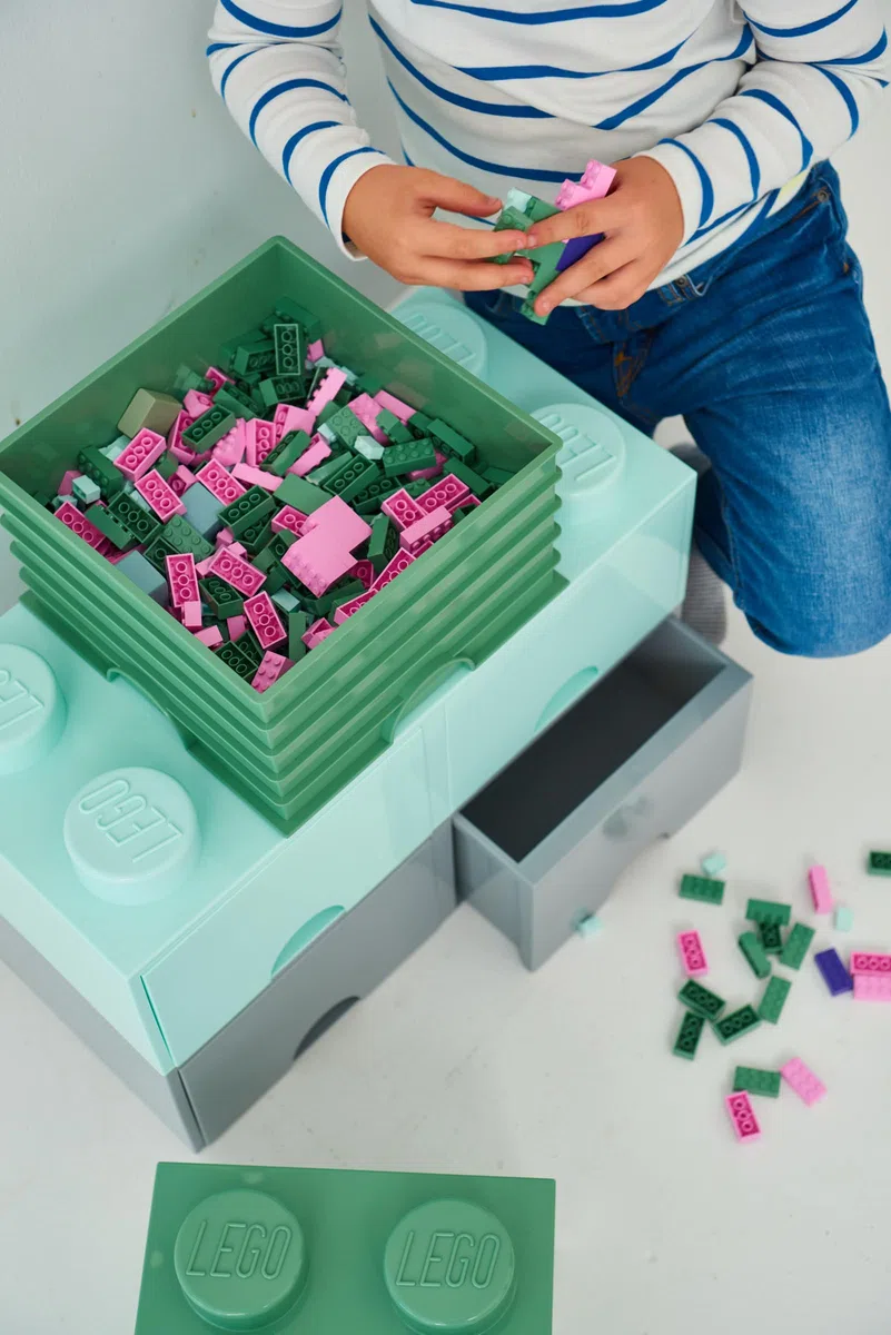 LEGO Storage Brick 4 Knobs blu reale chiaro - Scatola Portaoggetti Impilabile 5,6 l – Contenitore in Plastica con Coperchio, Organizer per Scrivania e Giocattoli