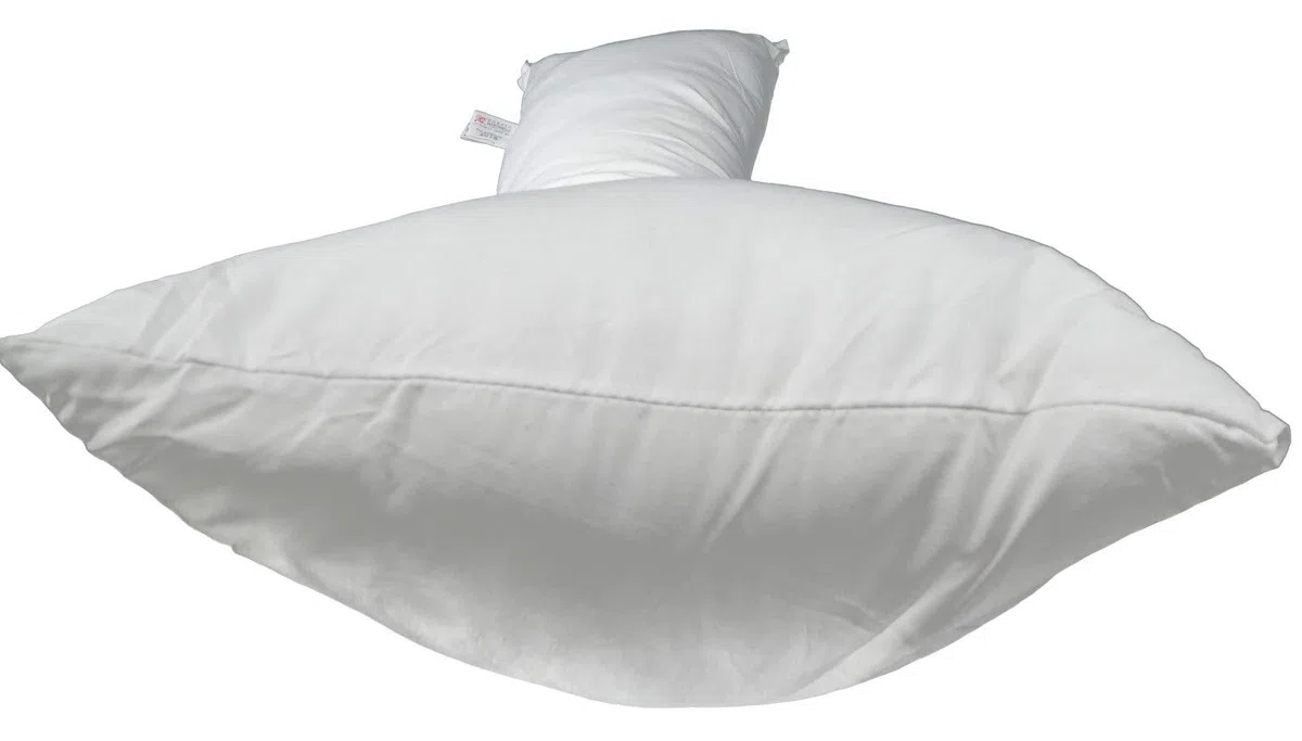 Casatessile - LOVELY NIGHT Cuscino Guanciale per Dormire sul Fianco | Sostegno e Comfort | Anti-Allergico | Adatto per Gravidanza e Allattamento | 103x29 cm, Bianco