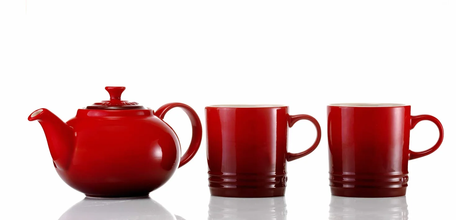 Le Creuset Teiera Classica Rotonda, 1,3 Litri, Gres, Ciliegia