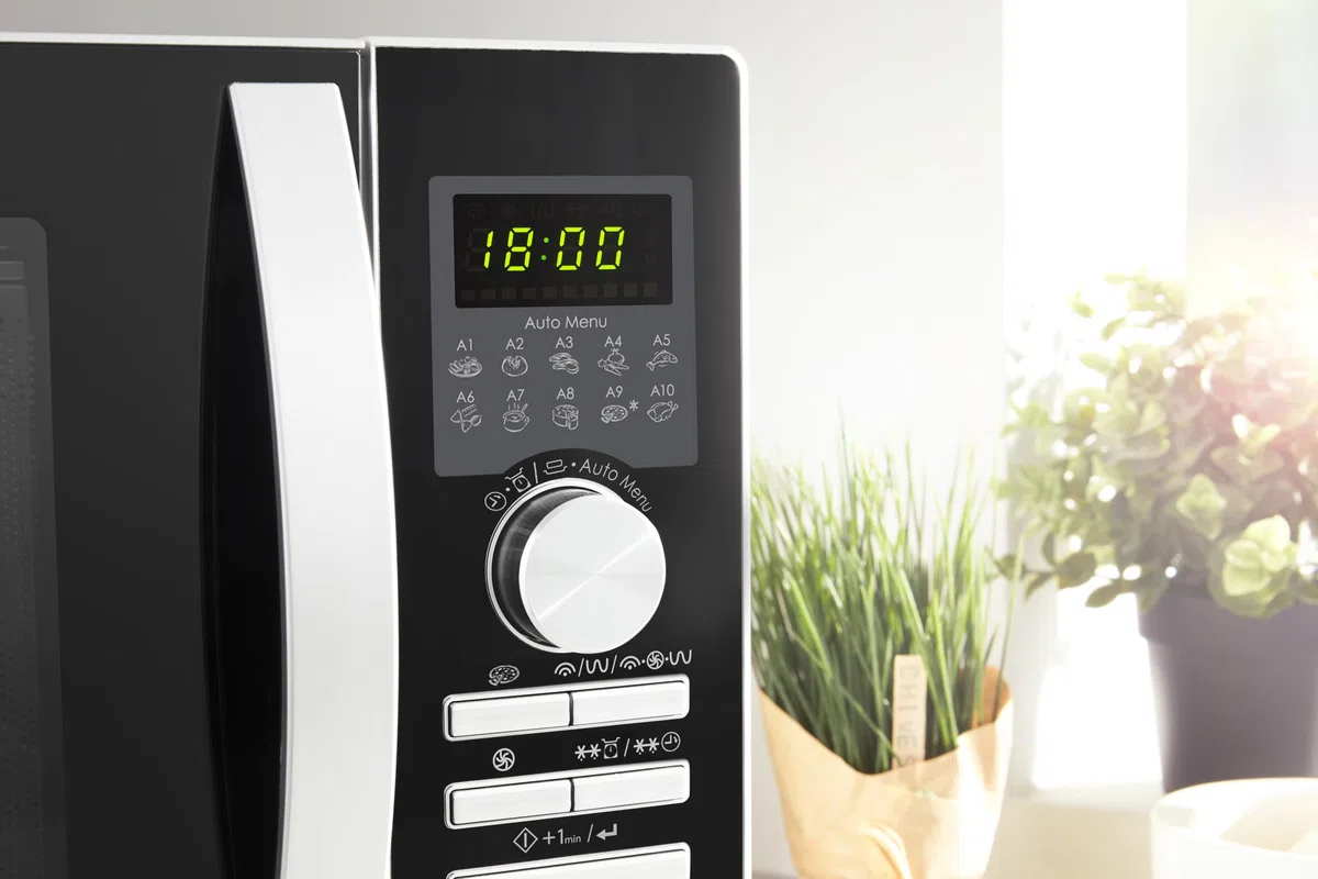 Sharp R843INW microonde 3 in 1 con aria calda, grill e convezione / 25 L/1000 W grill / 2500 convezione / 10 programmi automatici / programma pizza / piatto rotante in metallo (30 cm) / argento