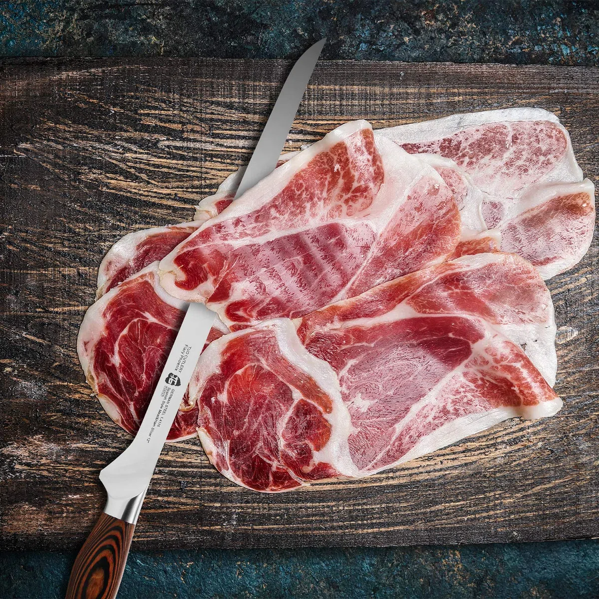 TUO Coltello Giapponese 30,5 cm - Coltello Sushi per tagliare carne e prosciutto in stile spagnolo - tedesco in acciaio e comodo manico in Pakkawood - Confezione regalo inclusa - Serie Fiery
