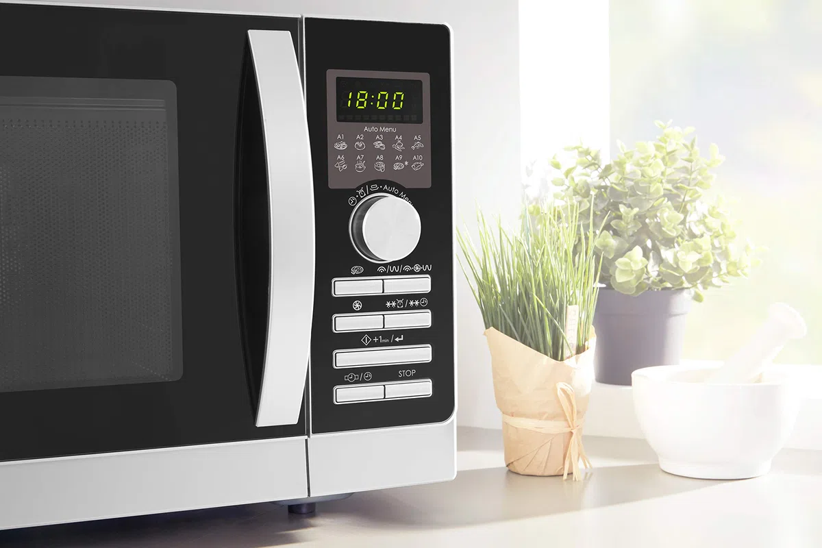 Sharp R843INW microonde 3 in 1 con aria calda, grill e convezione / 25 L/1000 W grill / 2500 convezione / 10 programmi automatici / programma pizza / piatto rotante in metallo (30 cm) / argento