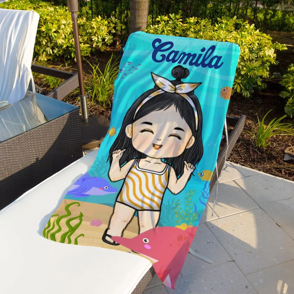 BYFDIY Asciugamano da spiaggia personalizzato con personaggio dei cartoni animati a tema marino oversize ad asciugatura rapida con nome compleanno vacanze estive accessori regalo per ragazzi ragazze