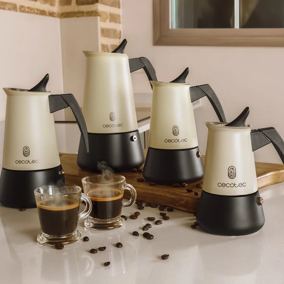 Cecotec Caffettiera Moka Express Piccolina 400 Green. 200ml, 4 Tazze di Caffè, Acciaio Inox, Adatta Tutte le Superfici, Filtro Premium, Valvola di Sicurezza, Manico Termoresistente, Design Elegante