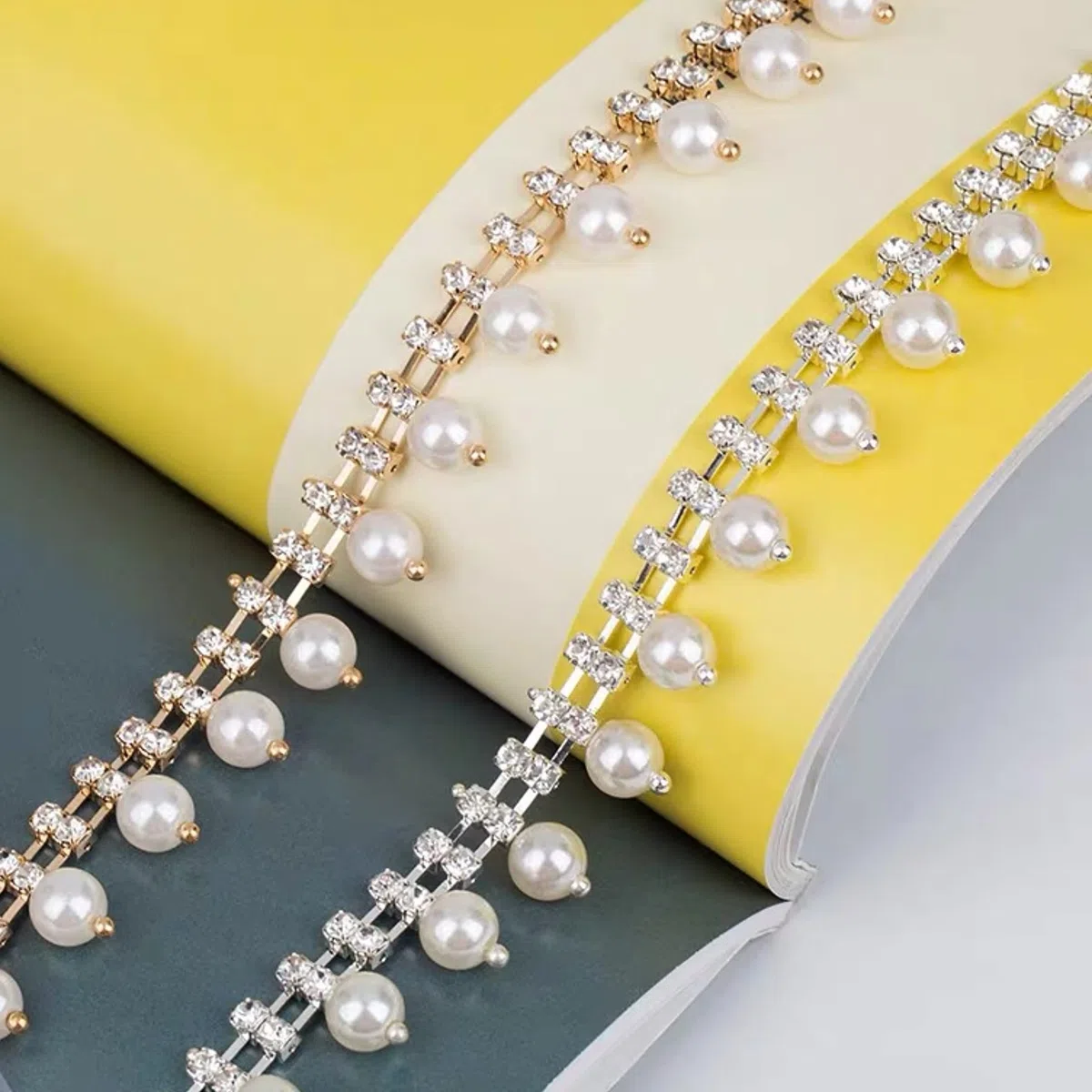 1yard Catena a Coppa Con Strass, lucido strass catena di perle per il cucito fai da te, artigianato, matrimonio, feste, accessori per la decorazione dell'abbigliamento(argento)