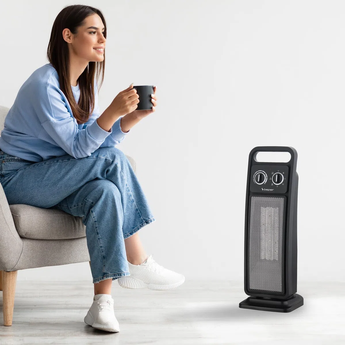BEPER P203TER002 Termoventilatore Ceramico a Torretta, Stufetta Elettrica 2000W con Oscillazione Automatica, Termostato Regolabile, 2 potenze, Sicuro con Autospegnimento