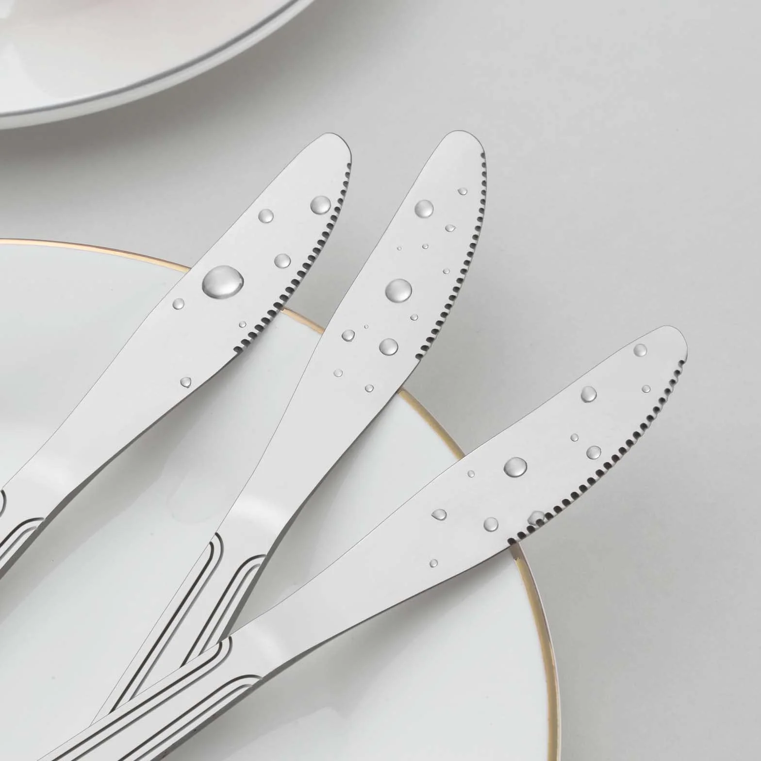 hunnycook Coltelli da tavola 16 pezzi, set di coltelli in acciaio inox, coltello burro, posate coltello da tavola seghettato per feste ristoranti, lavabili in lavastoviglie