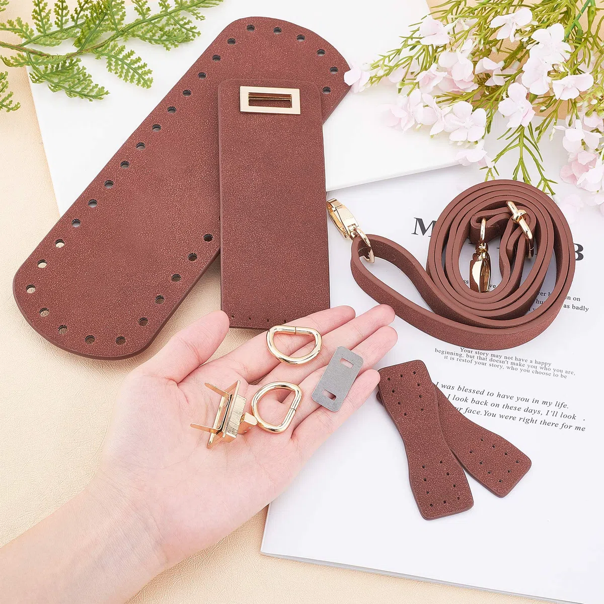 PH PandaHall Fai da Te Borsa in Pelle PU Set per Maglieria, Fondo Borsa in Pelle/Tracolla/Borsa Twist Lock/Copertura con Patta/Fibbie per Borsa, Nero (7 Tipi di Accessori), Marrone