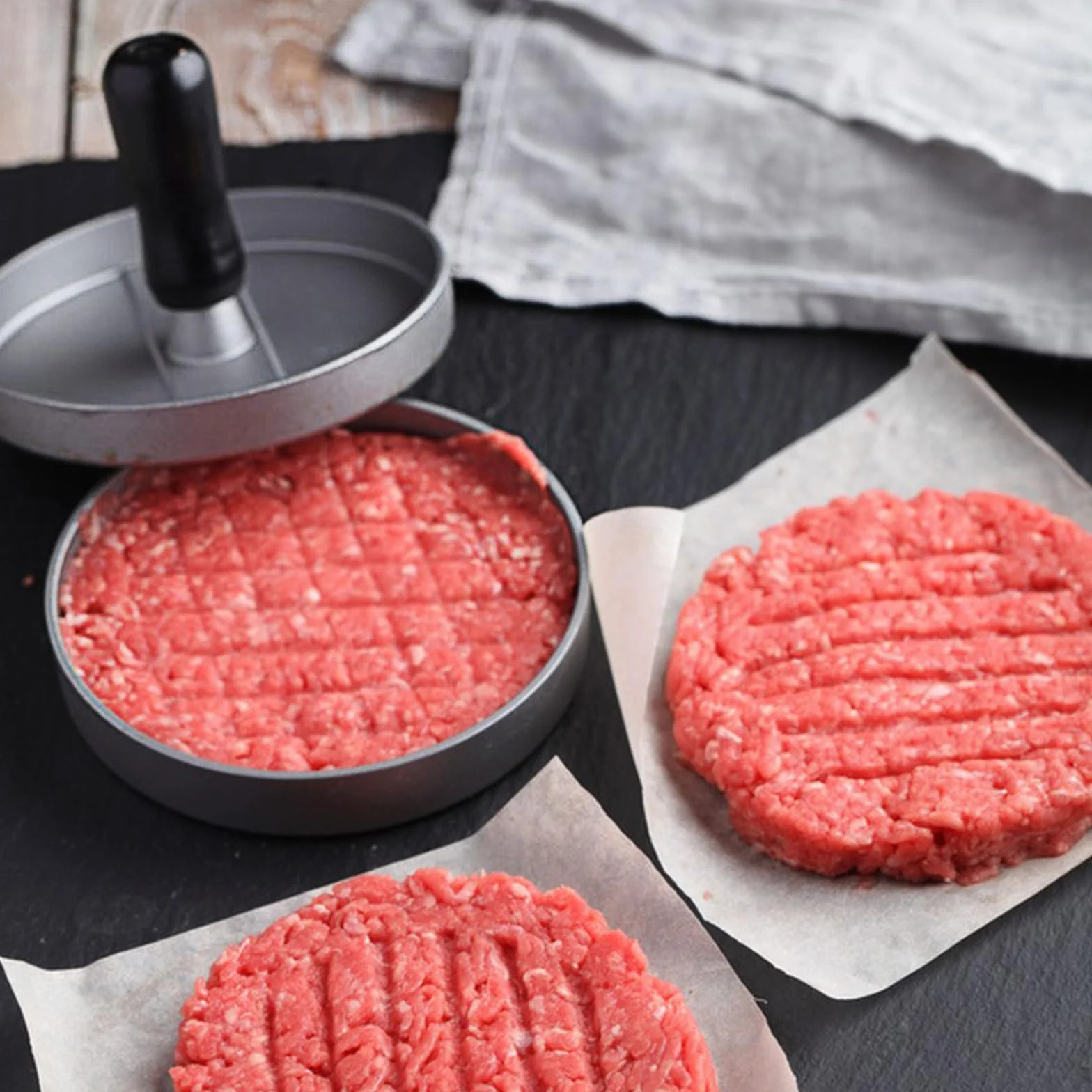 Pressa per Hamburger Pressa Stampa in Alluminio + 200 Carta Antiaderente,Pressa per Hamburger in Alluminio,Rotondi Hamburgher Attrezzo per Patty, BBQ, Grill e Cucina